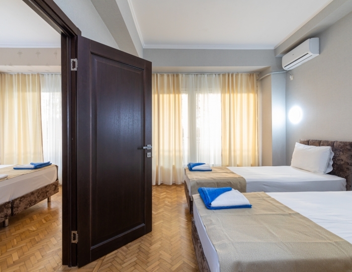 Семейный 4-местный 2-комн. стандарт - Отель «Страна души» Сухум