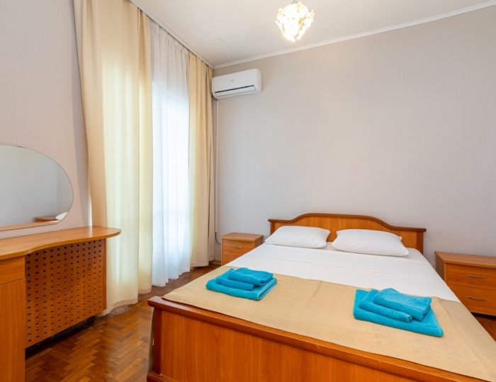 Семейный 4-местный 2-комнатный стандарт корп.Лазурный - Отель «Страна души» Сухум