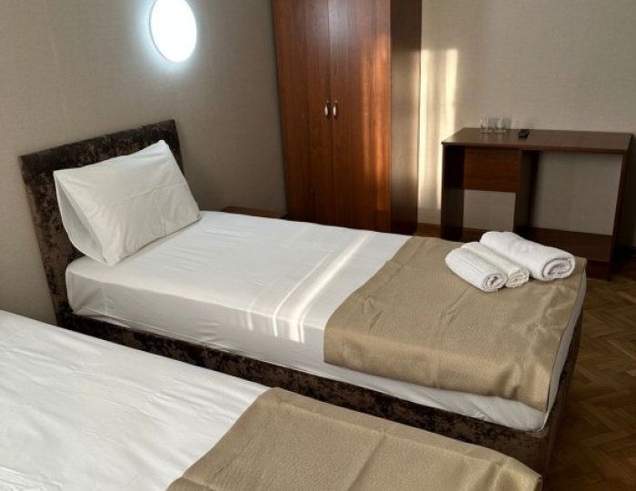 Семейный 4-мест. 2-комн. коннект (эконом) - Отель «Страна души» Сухум